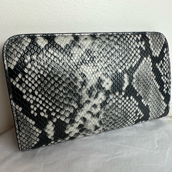 Snake-Embossed Zip Wallet - Picture 13 of 16